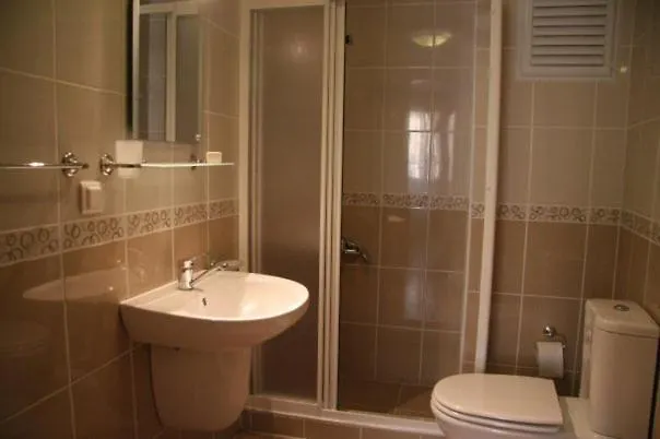 Delos بوزجادا